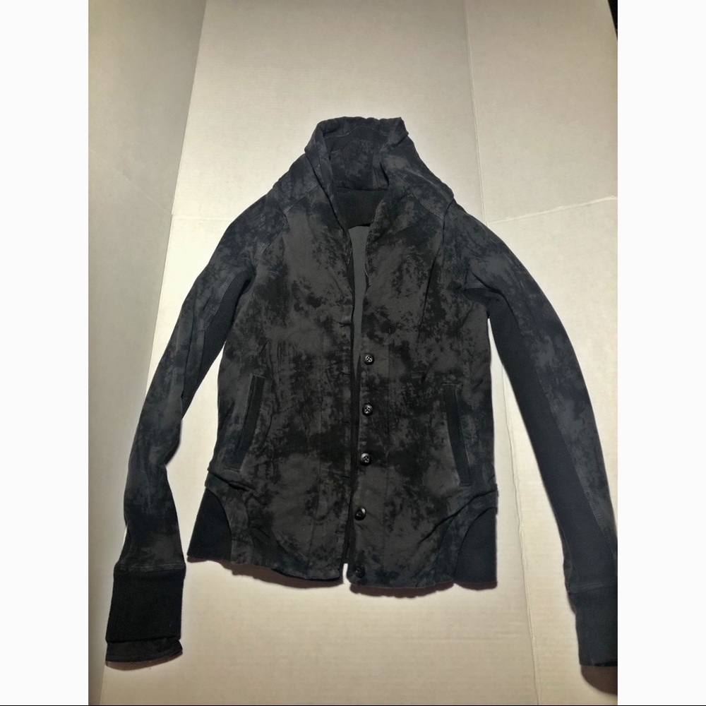 Lululemon Tye Dye Jacket - Picture 4 of 13